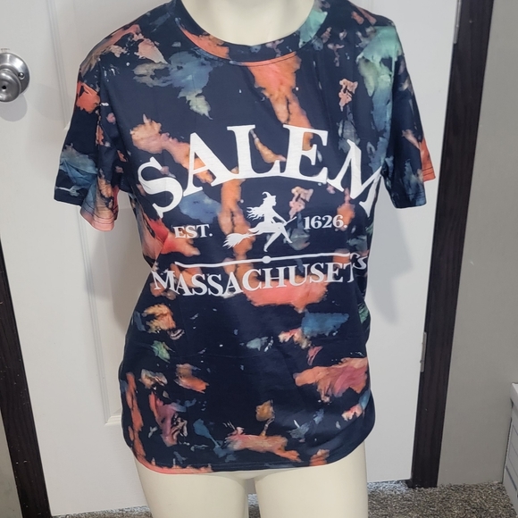 Amazon Tops - Salem Massachusetts Graphic T-Shirt